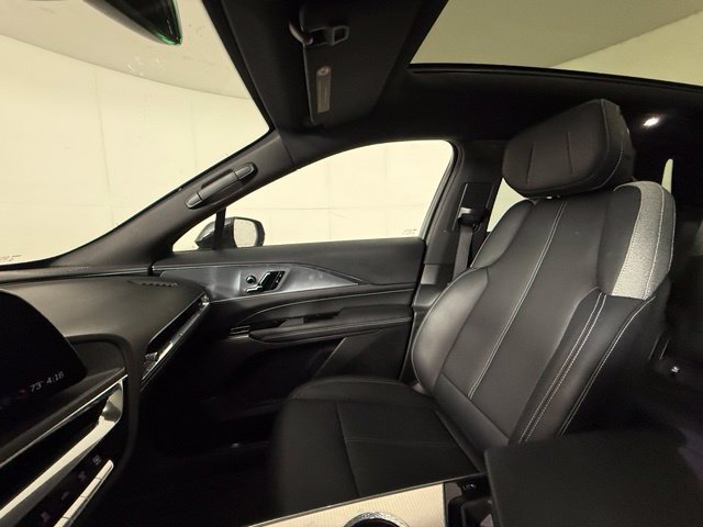 Certified 2024 Cadillac Lyriq Tech w/ Driver Assist Package RWD image 19