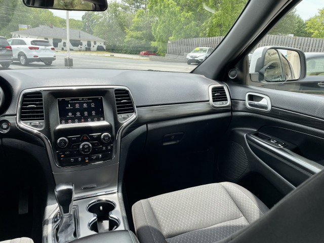 Used 2021 Jeep Grand Cherokee Laredo image 10