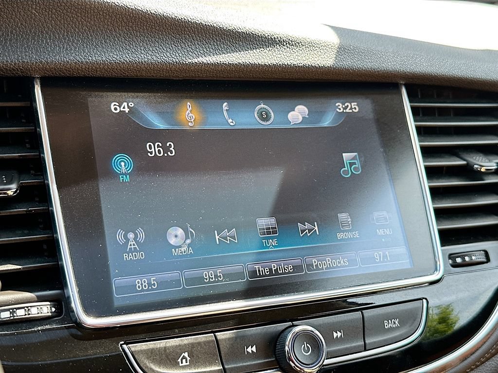 Used 2018 Buick Encore Essence AWD/4WD image 15