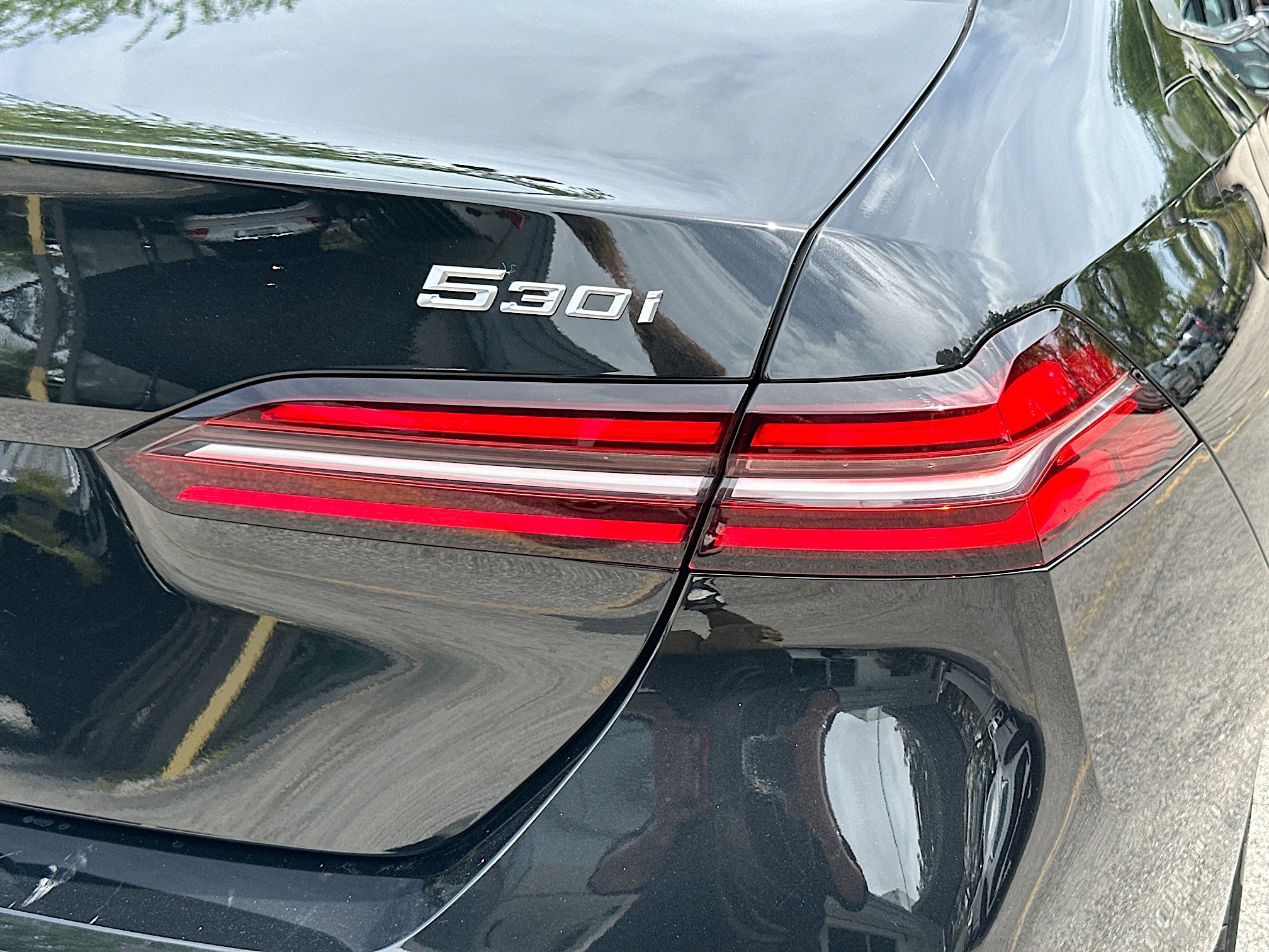 Certified 2024 BMW 530i image 33