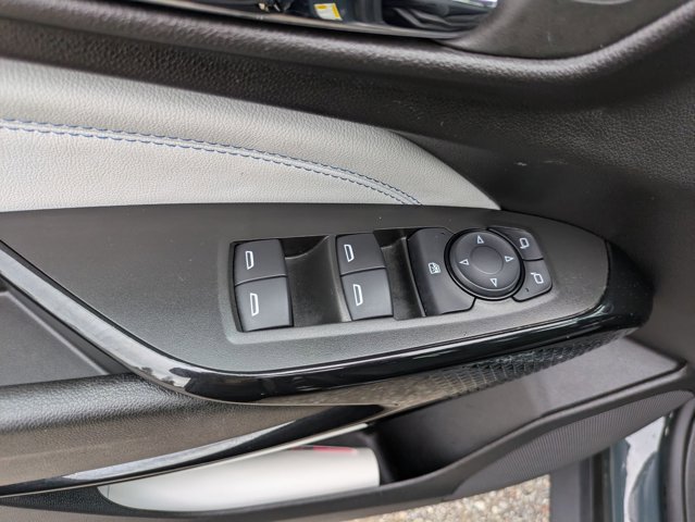 Used 2025 Chevrolet Trax LT w/ LT Convenience Package image 11