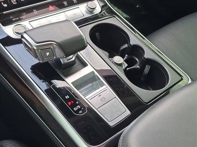 Used 2023 Audi Q8 Prestige AWD/4WD image 12