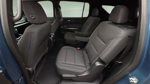 Used 2026 Chevrolet Traverse LT w/ Driver Confidence Package image 19