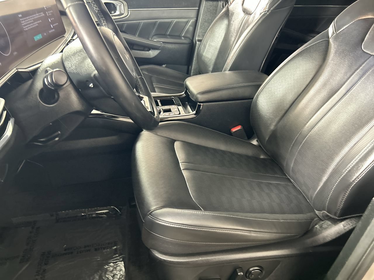 Used 2025 Kia Sorento SX AWD/4WD image 22