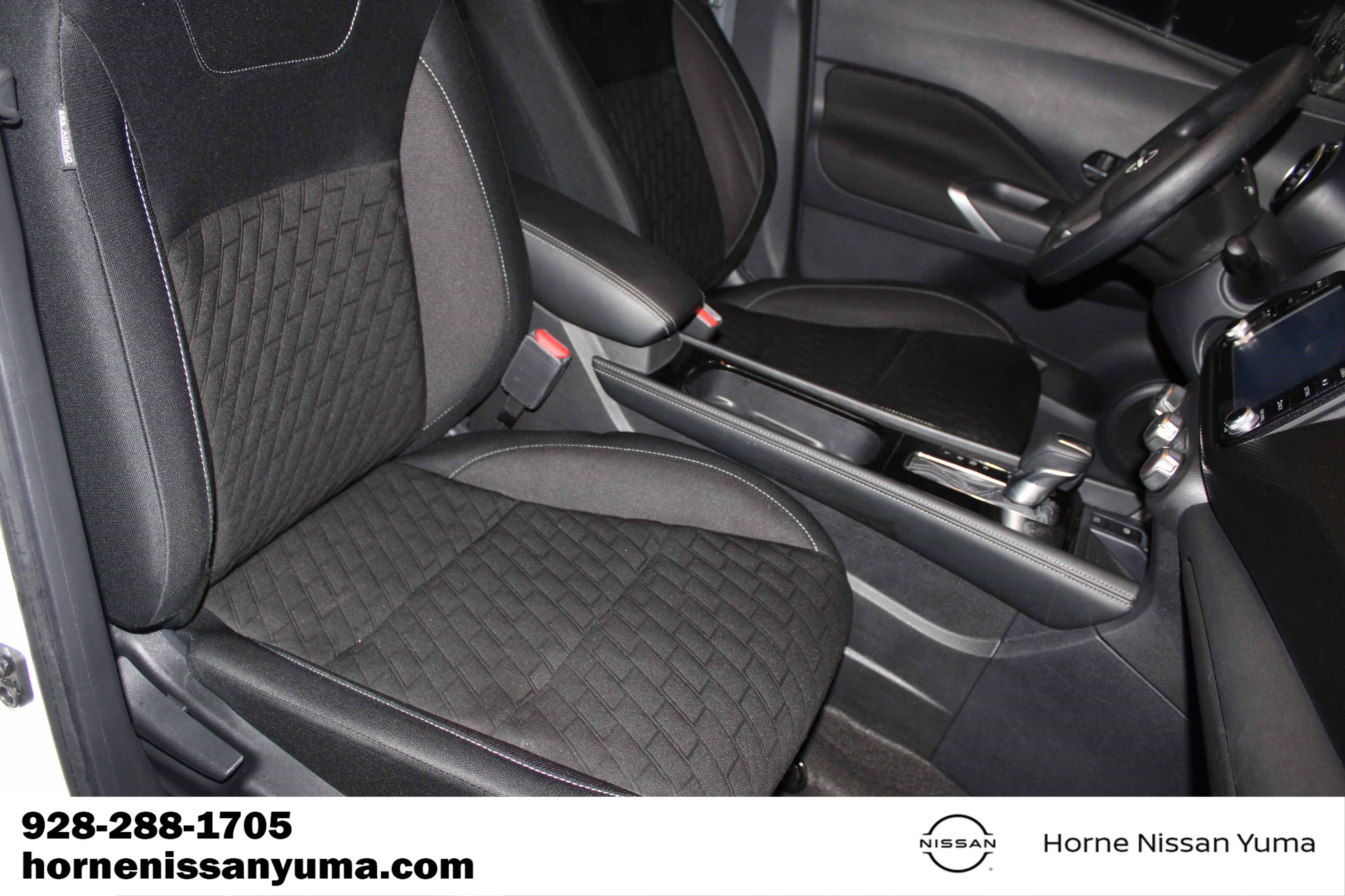 Used 2023 Nissan Kicks SV FWD image 5