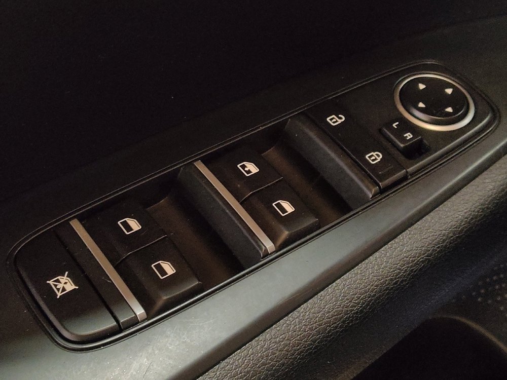 Used 2019 Kia Forte LXS image 27