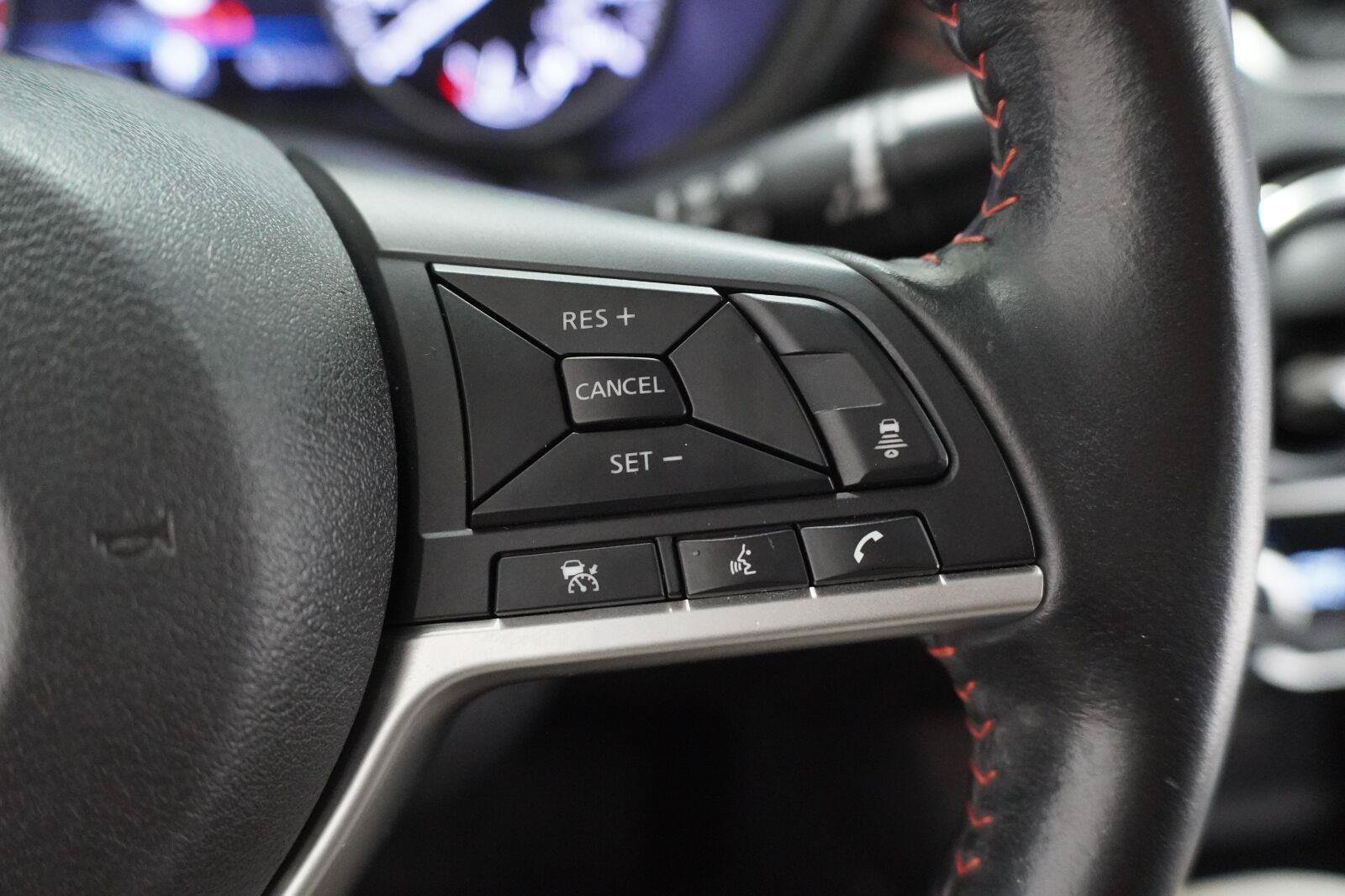 Used 2022 Nissan Sentra SR w/ Midnight Edition FWD image 11