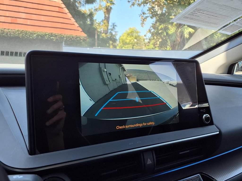 Certified 2026 Toyota Prius XLE FWD image 10