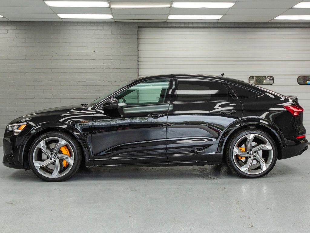 Used 2023 Audi e-tron S Prestige w/ Prestige Package AWD/4WD image 4