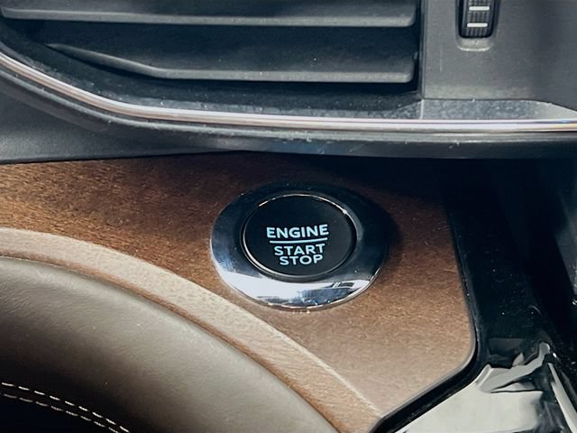 Used 2022 Ford Explorer King Ranch RWD image 16