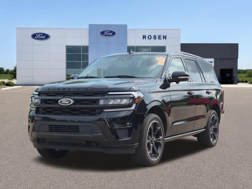 Certified 2024 Ford Expedition Limited AWD/4WD image 7