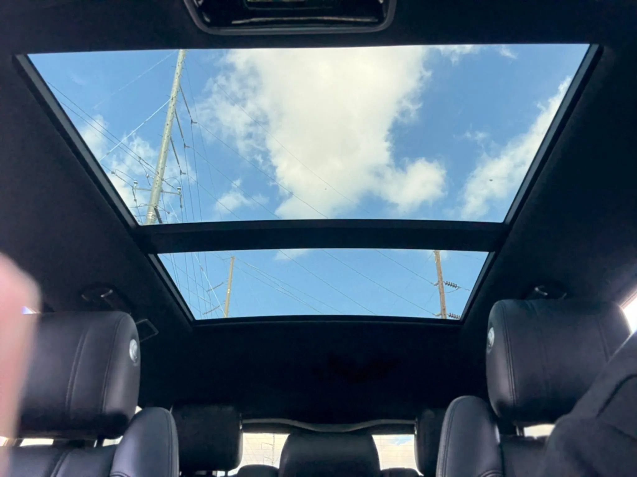 Used 2016 Land Rover Range Rover HSE image 13