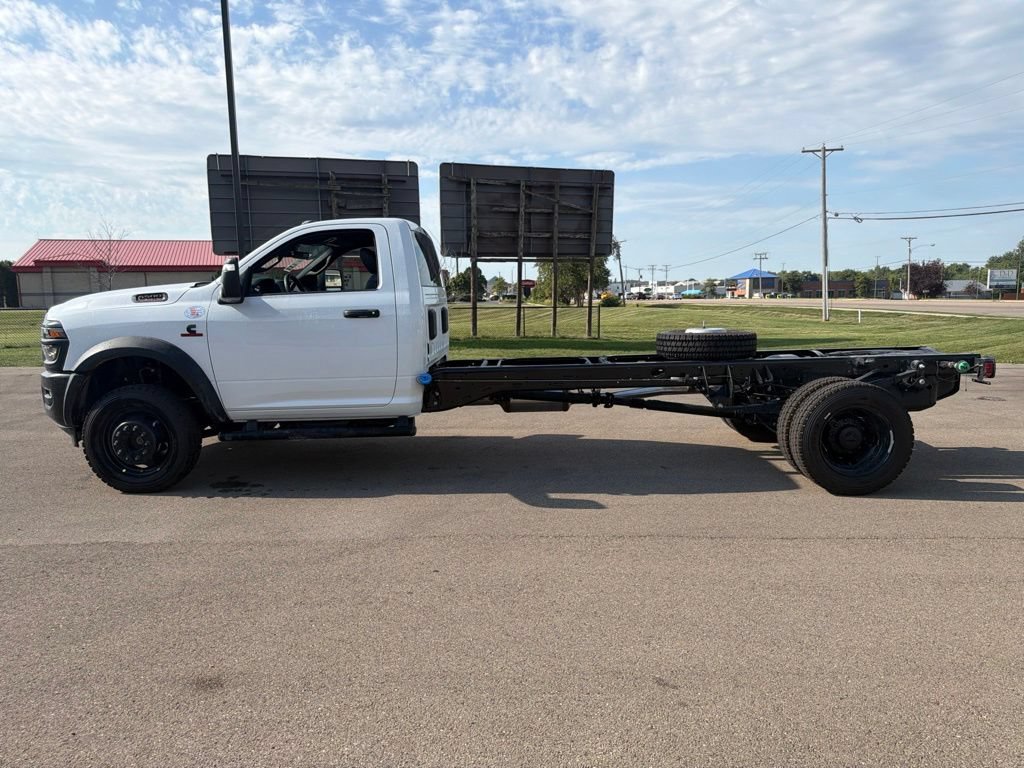 New 2027 RAM 5500 Tradesman AWD/4WD image 9