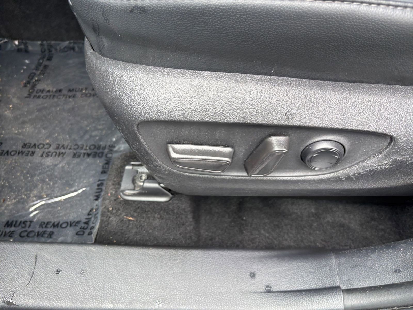 Used 2025 Toyota Highlander XSE AWD/4WD image 23