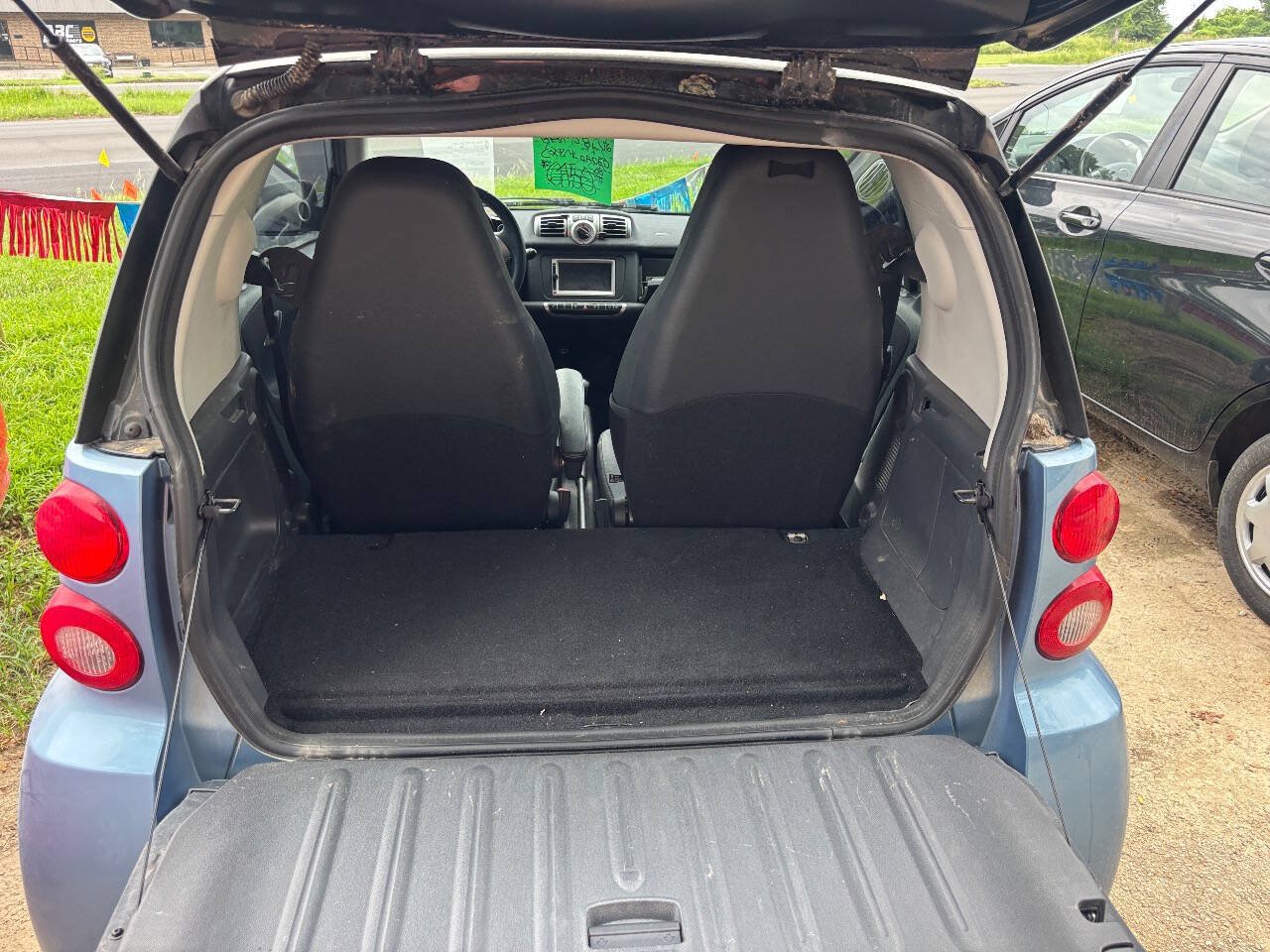 Used 2015 smart fortwo passion RWD image 13