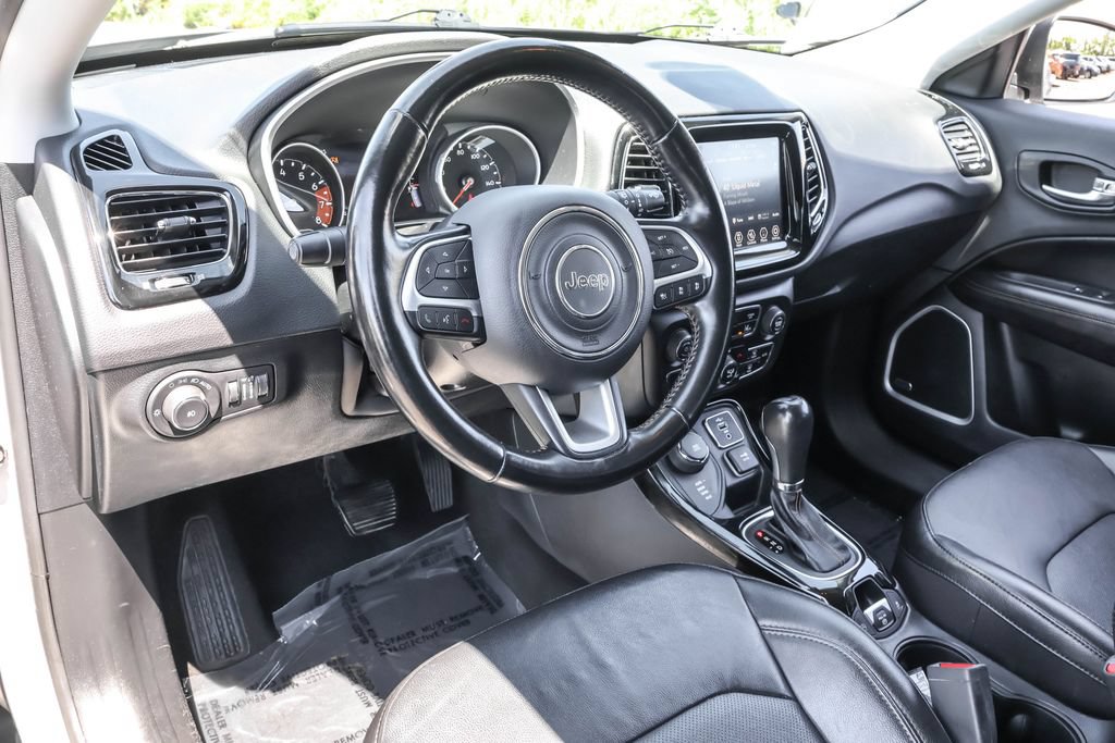 Used 2021 Jeep Compass Limited w/ Sun and Sound Group AWD/4WD image 4