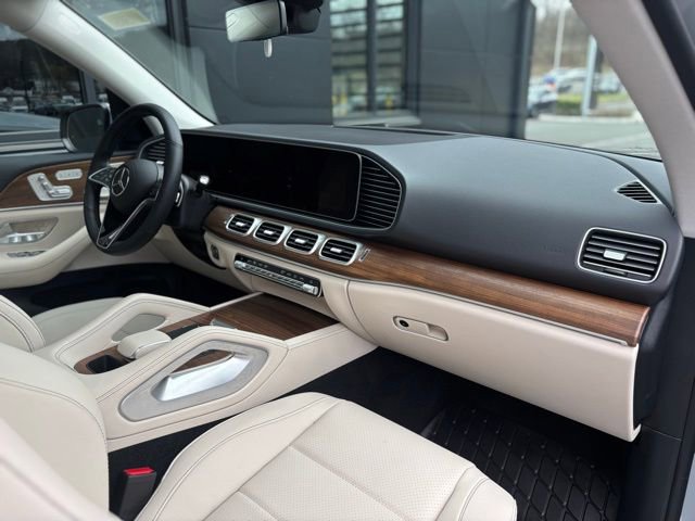 Used 2025 Mercedes-Benz GLE 450 4MATIC image 47