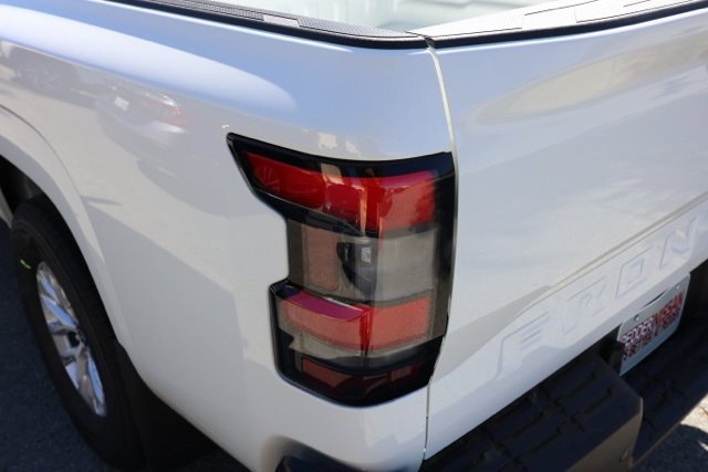 New 2026 Nissan Frontier S image 7