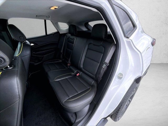Used 2024 Chevrolet Trax ACTIV w/ Sunroof Package image 28