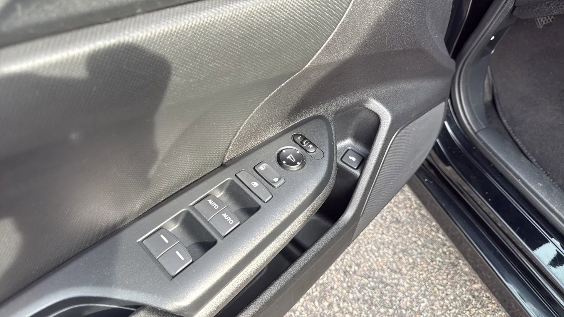 Used 2016 Honda Civic LX image 25