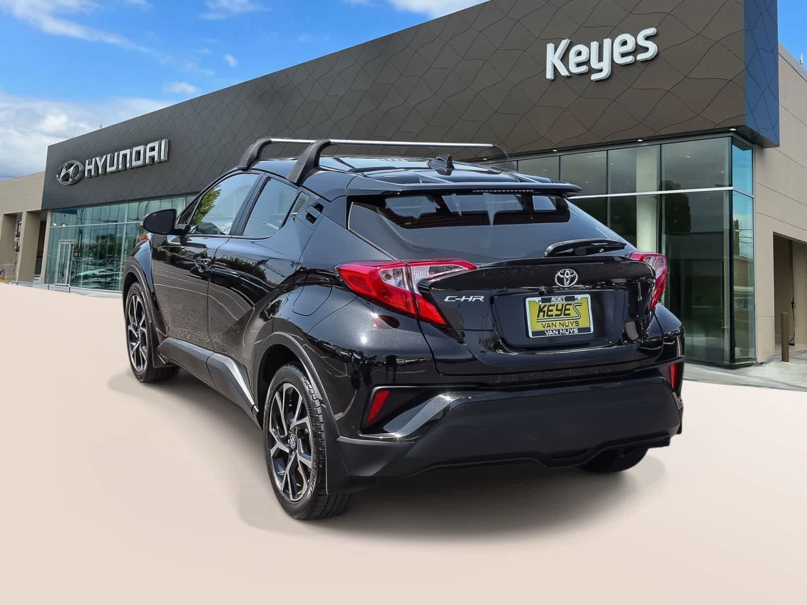 Used 2021 Toyota C-HR XLE FWD image 7