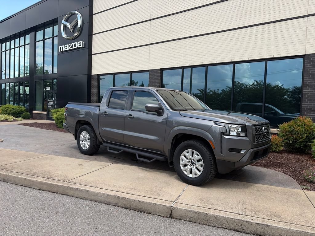 Used 2022 Nissan Frontier SV RWD image 1