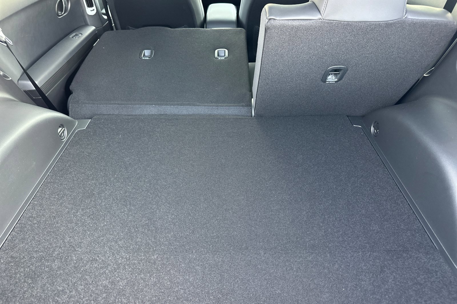 New 2026 Hyundai Ioniq 5 SEL image 15