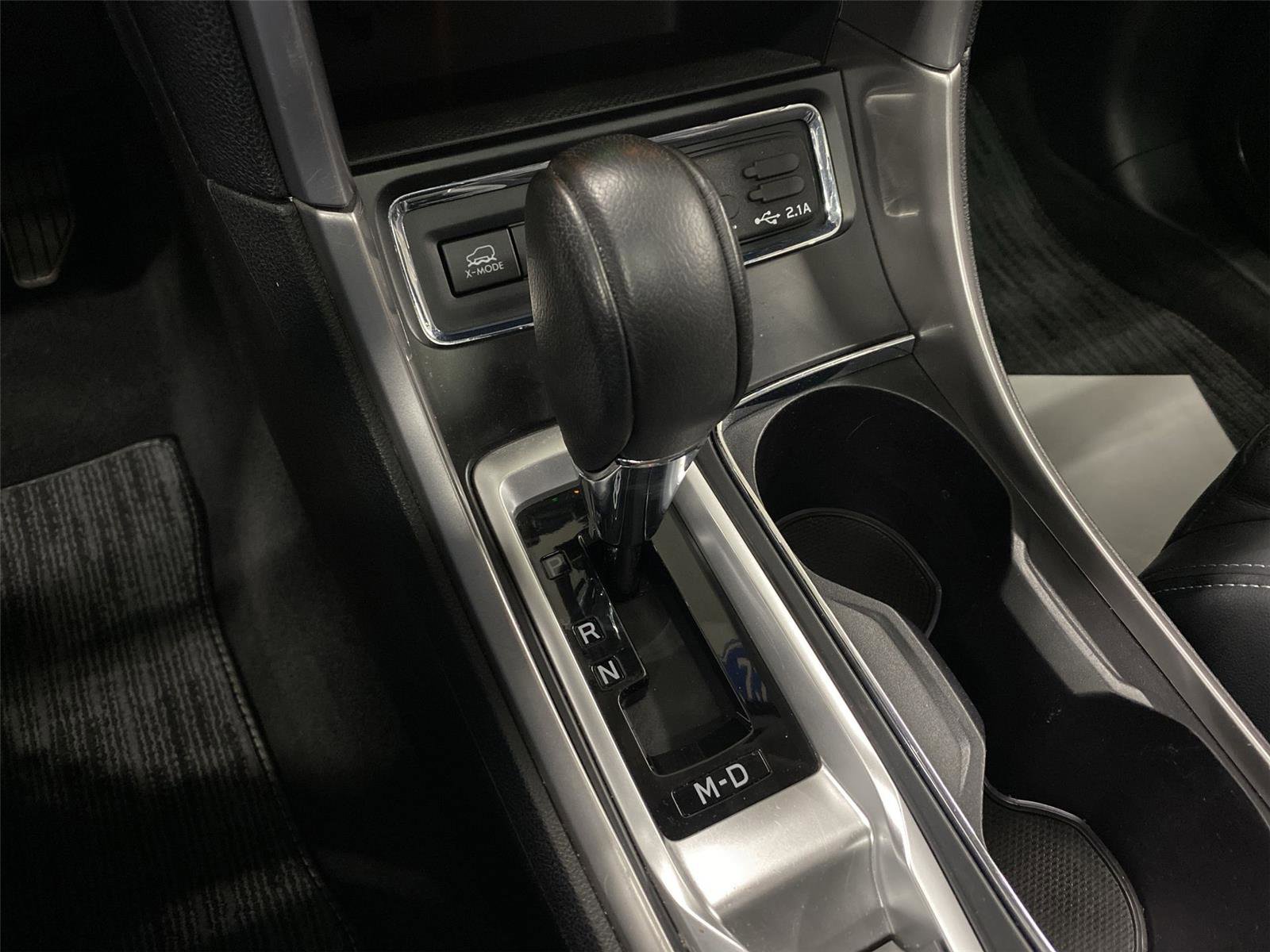 Used 2022 Subaru Ascent Limited w/ Technology Package image 26