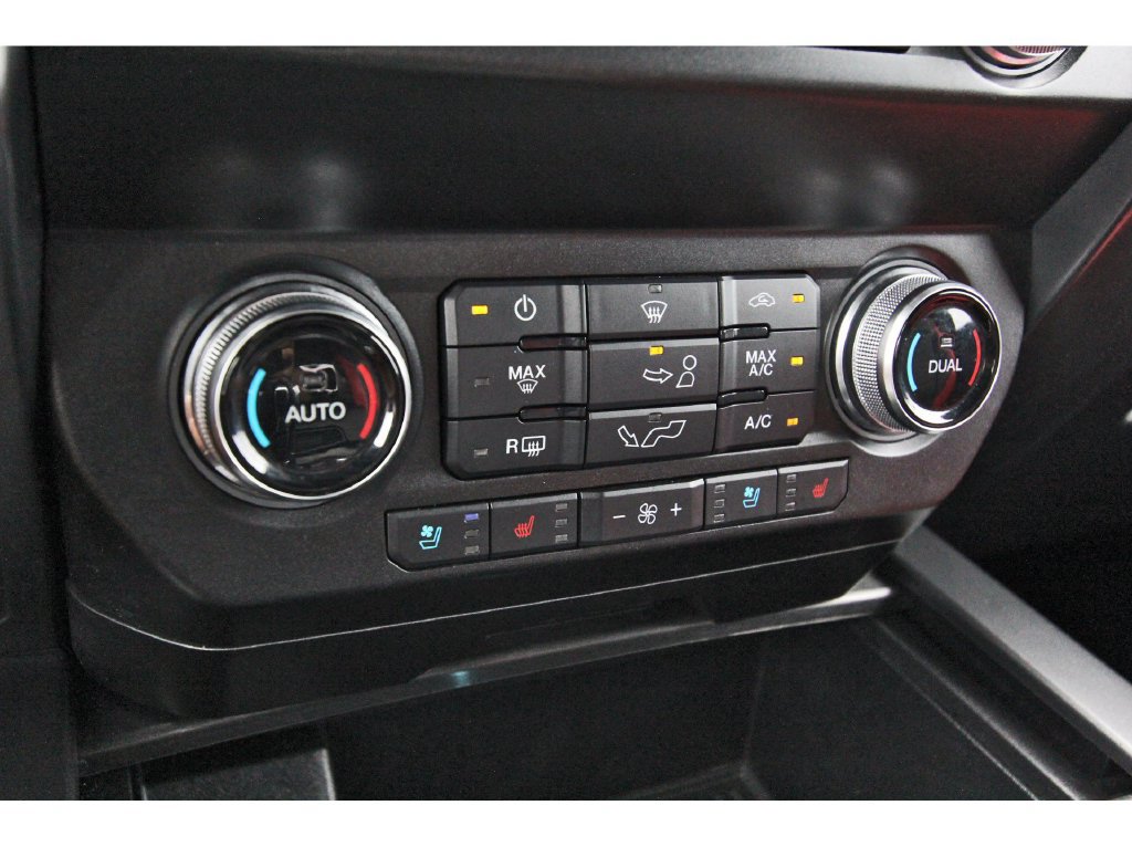 Used 2020 Ford F150 Lariat w/ Equipment Group 502A Luxury AWD/4WD image 22