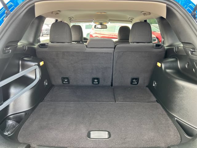 Used 2018 Jeep Cherokee Latitude w/ Altitude Package AWD/4WD image 7