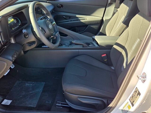 New 2026 Hyundai Elantra SEL Sport FWD image 5