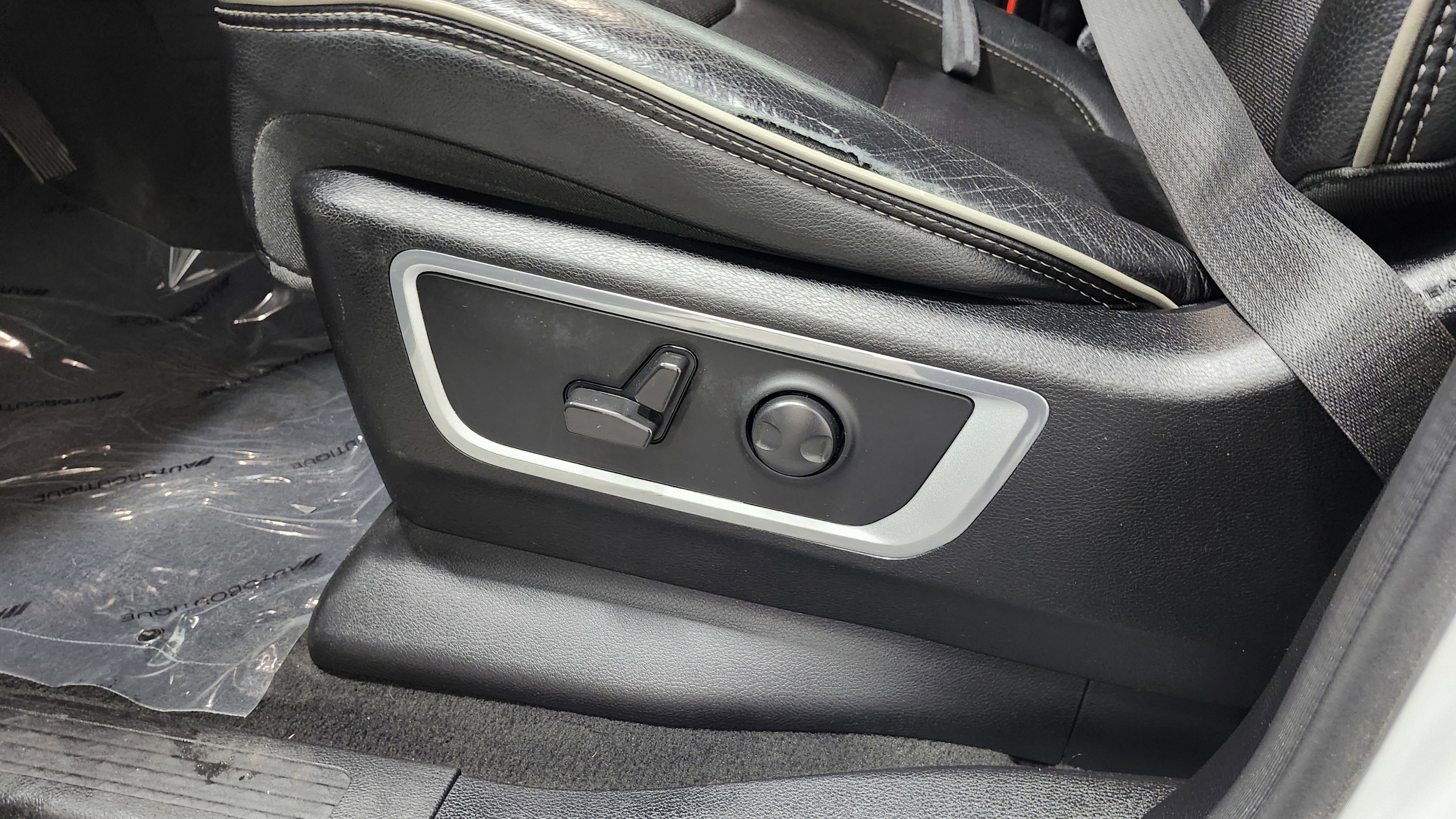 Used 2023 RAM 1500 Laramie image 30