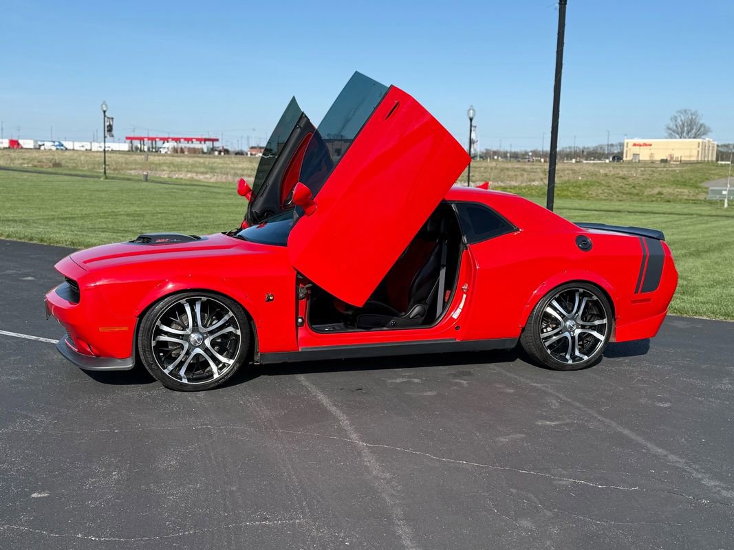 Used 2016 Dodge Challenger R/T Scat Pack image 5