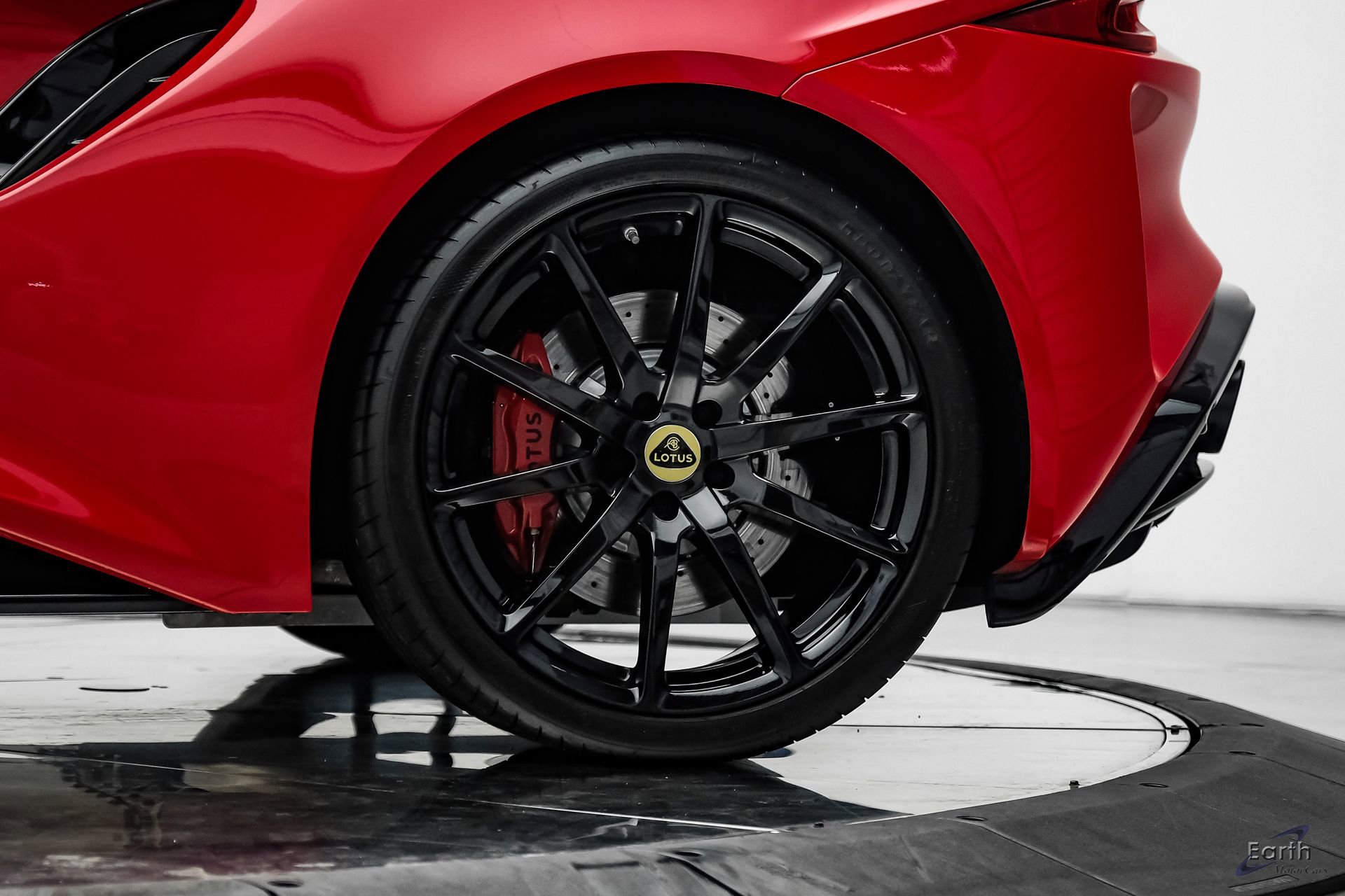 Used 2025 Lotus Emira RWD image 98