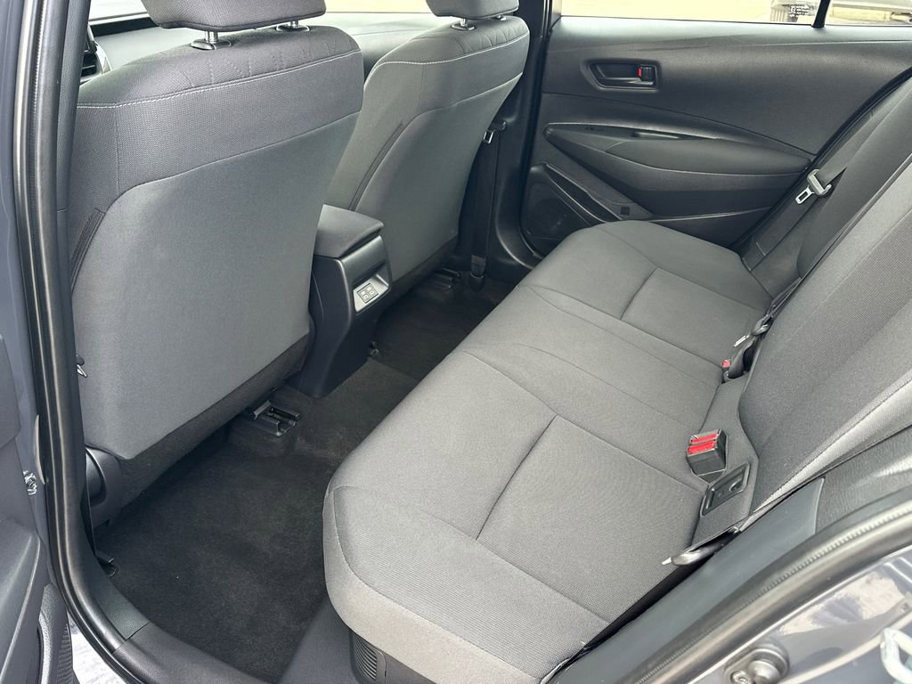 Used 2025 Toyota Corolla LE image 13