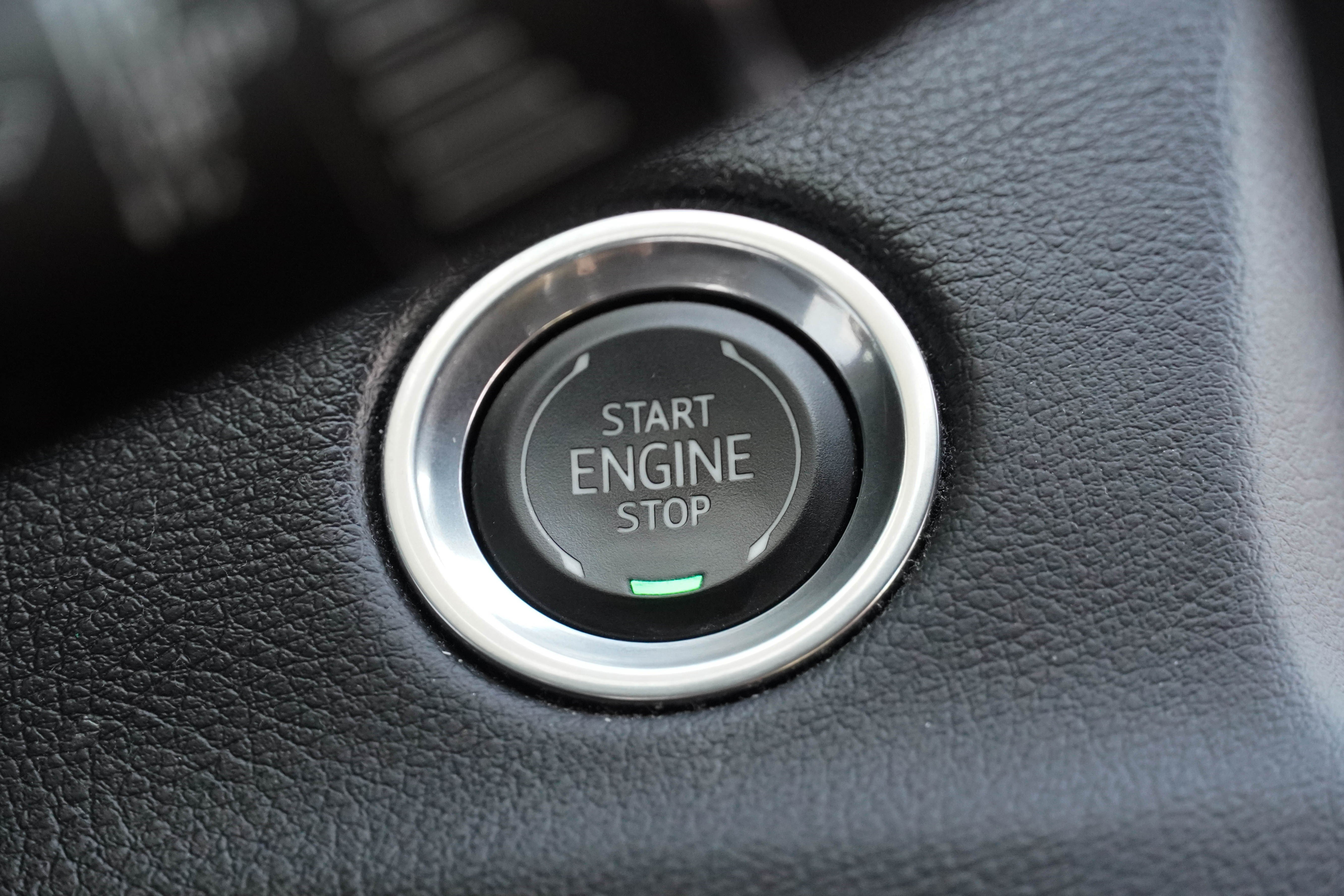 Used 2020 Cadillac XT4 Premium Luxury FWD image 18