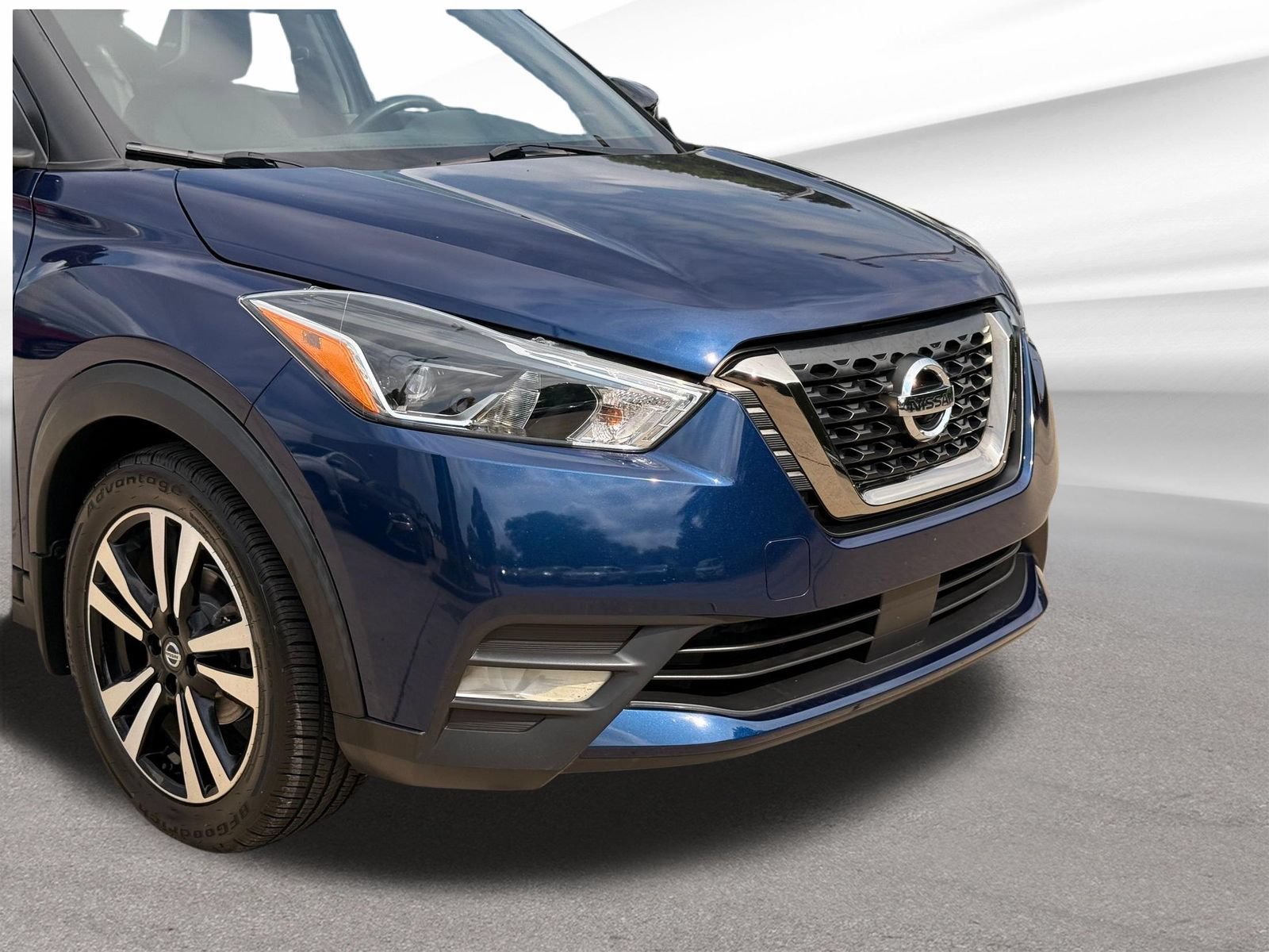 Used 2020 Nissan Kicks SR w/ SR Premium Package FWD image 36