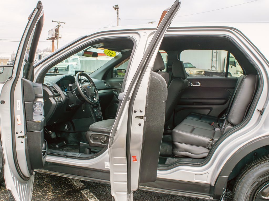 Used 2017 Ford Explorer Base image 9