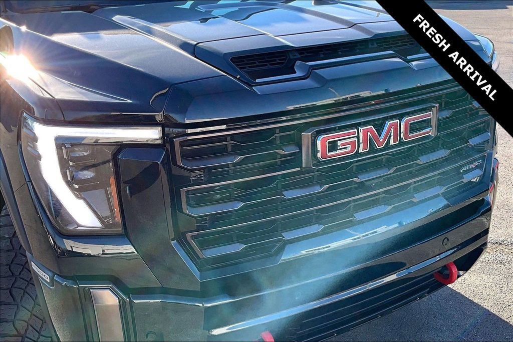 Used 2024 GMC Sierra 2500 AT4X image 33