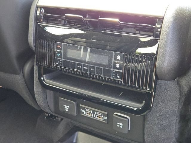 New 2026 Jeep Grand Wagoneer Limited AWD/4WD image 14