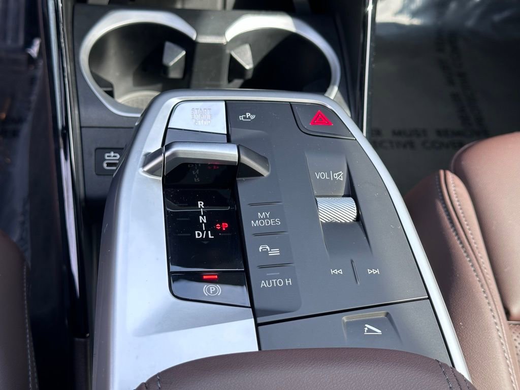 Certified 2025 BMW X1 xDrive28i w/ Convenience Package image 17