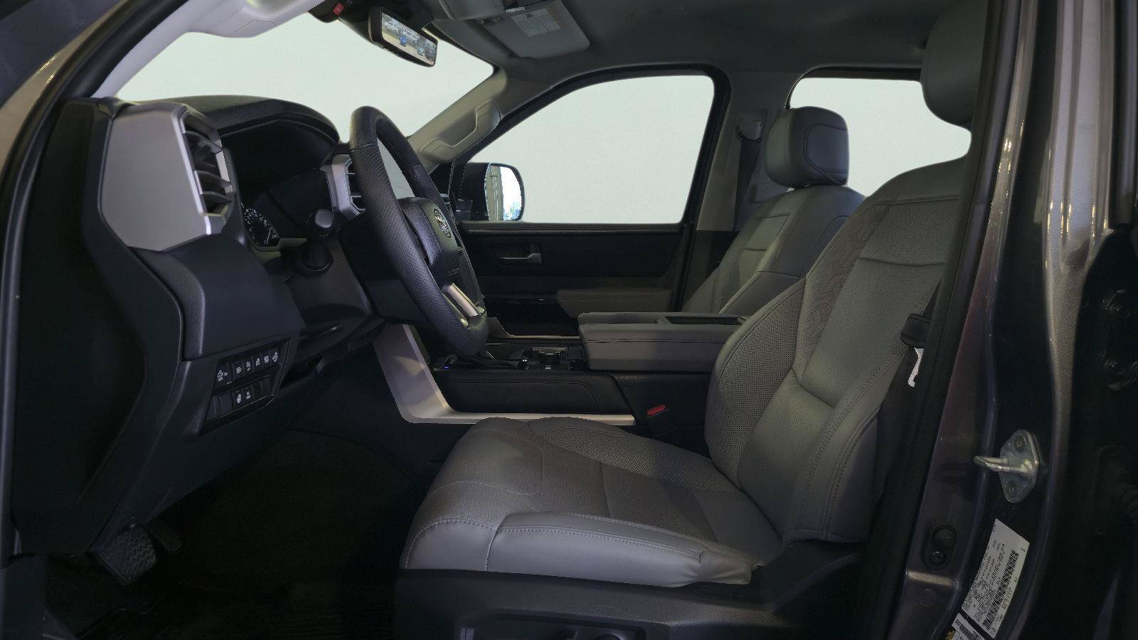 Used 2023 Toyota Tundra Limited AWD/4WD image 13