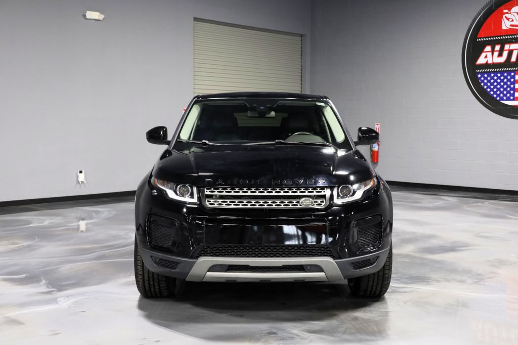 Used 2019 Land Rover Range Rover Evoque SE AWD/4WD image 2