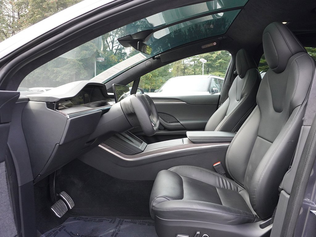 Used 2022 Tesla Model X image 35