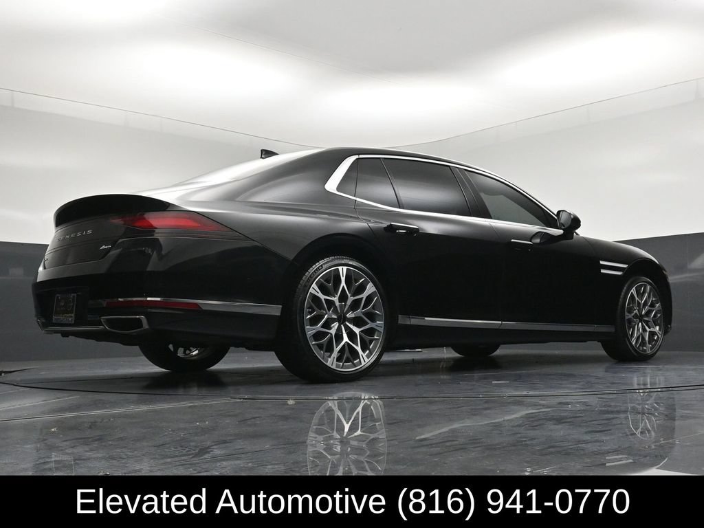 Used 2024 Genesis G90 3.5T AWD/4WD image 32