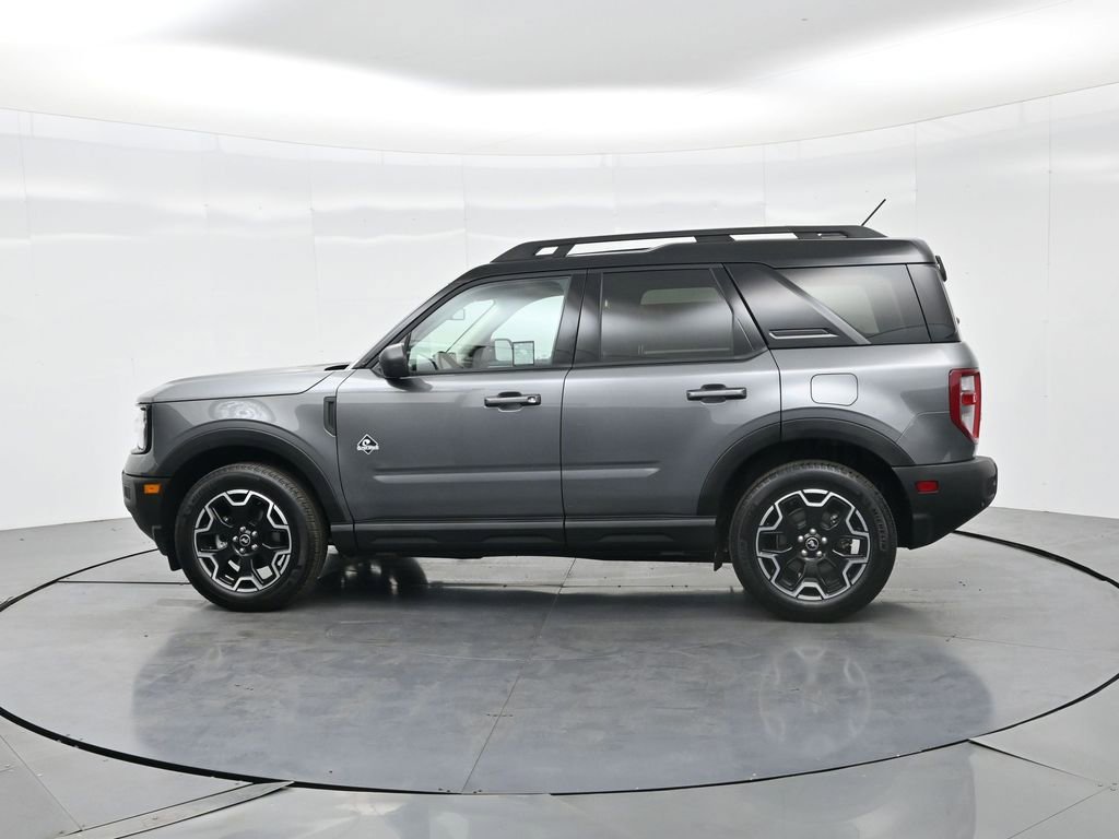 Used 2025 Ford Bronco Sport Outer Banks image 10