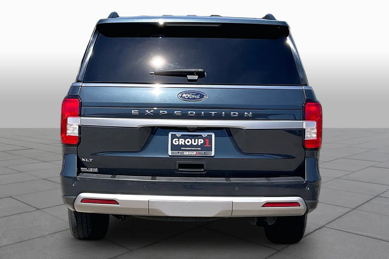 Used 2024 Ford Expedition XLT AWD/4WD image 5