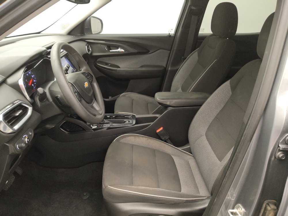 Used 2021 Chevrolet TrailBlazer LT w/ Sun and Liftgate Package FWD image 17