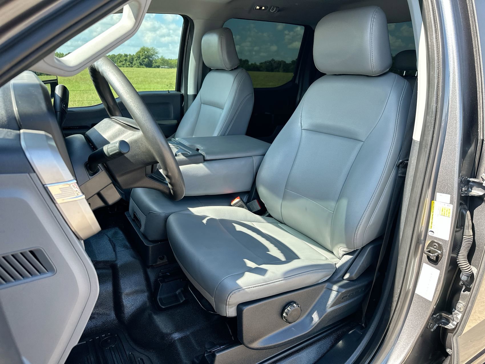 Used 2023 Ford F350 XL AWD/4WD image 11