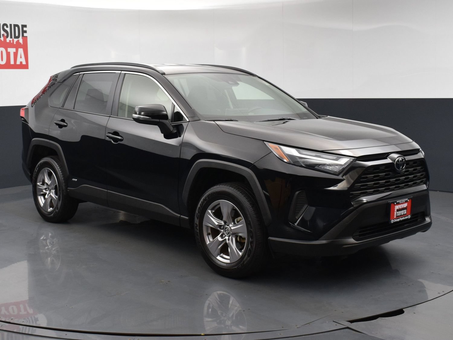 Used 2025 Toyota RAV4 LE AWD/4WD image 6